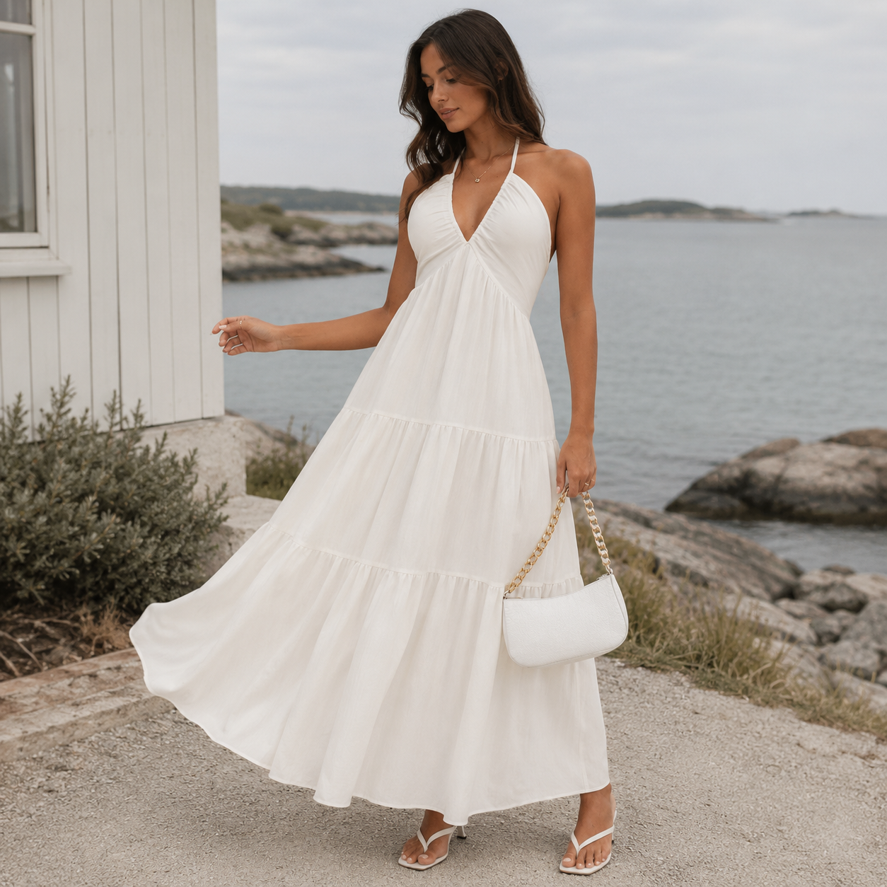 Somrig långklänning med halterneck
